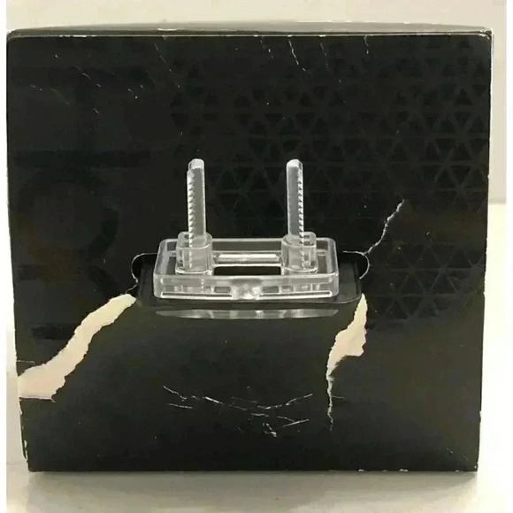 Open Box Unused iHome iBT77 Splashproof Fabric Bluetooth Speaker Voice Controls - Picture 2 of 7